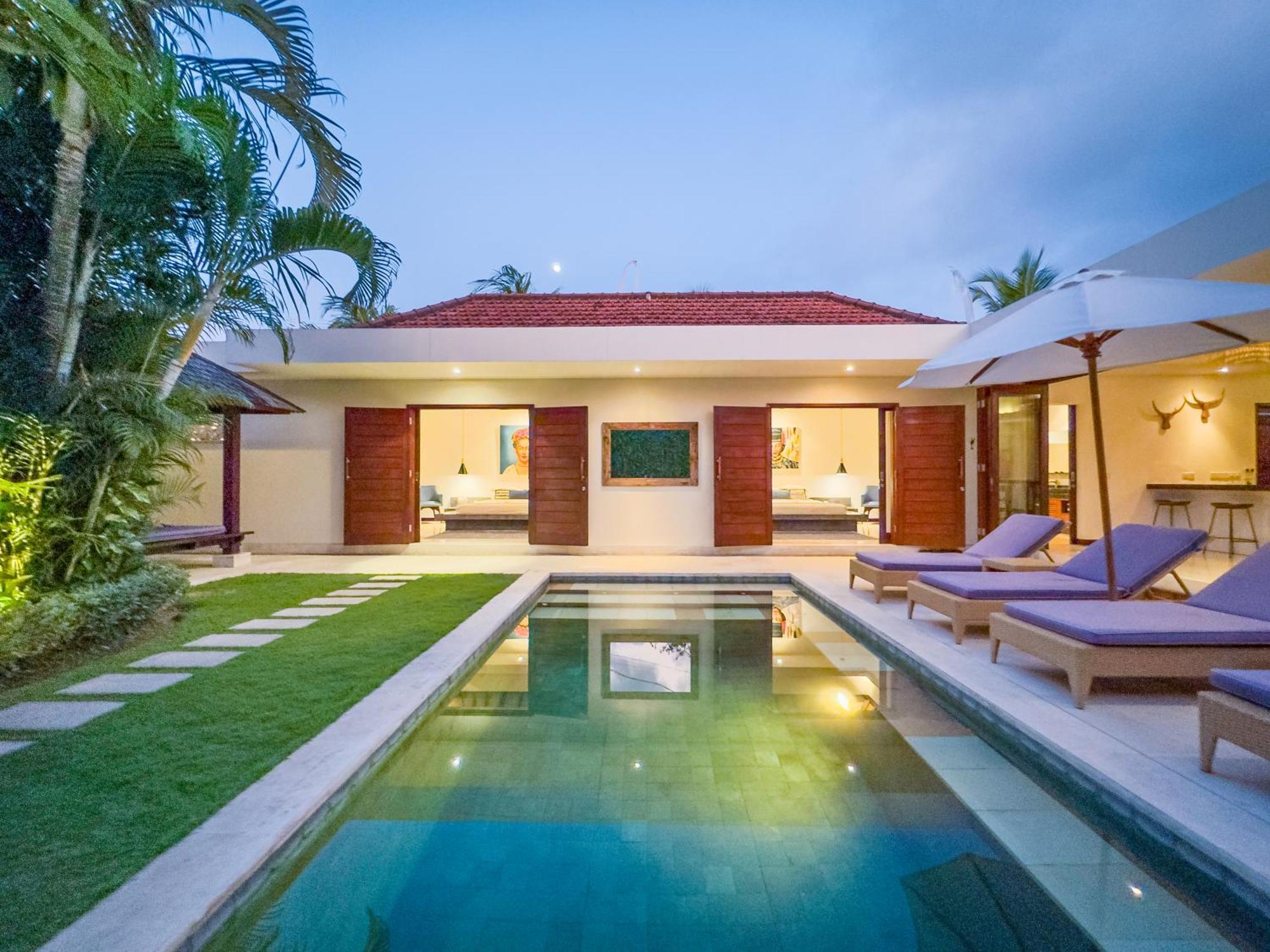 Villa Bugis Kayu Aya Seminyak Екстер'єр фото