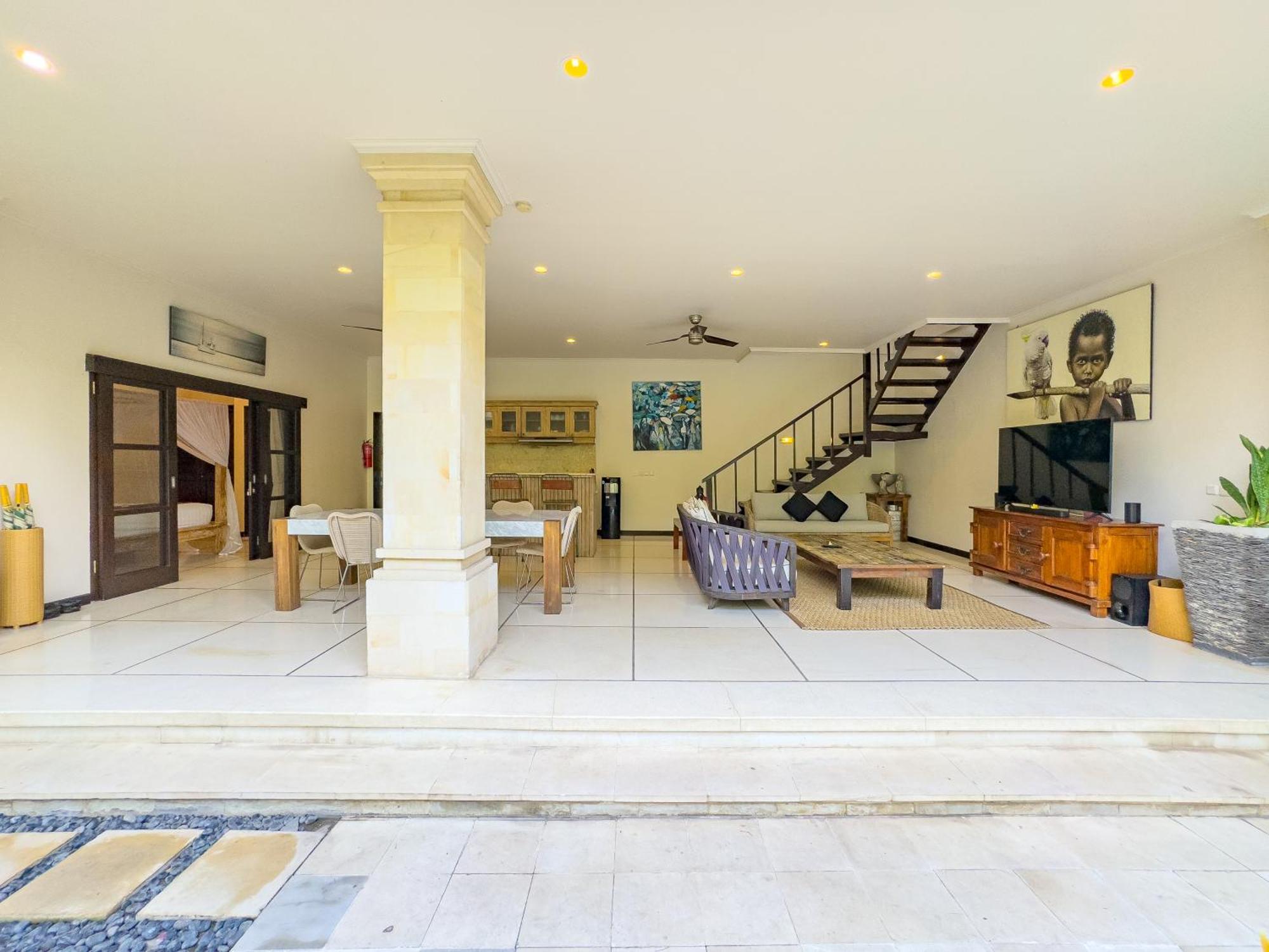 Villa Bugis Kayu Aya Seminyak Номер фото