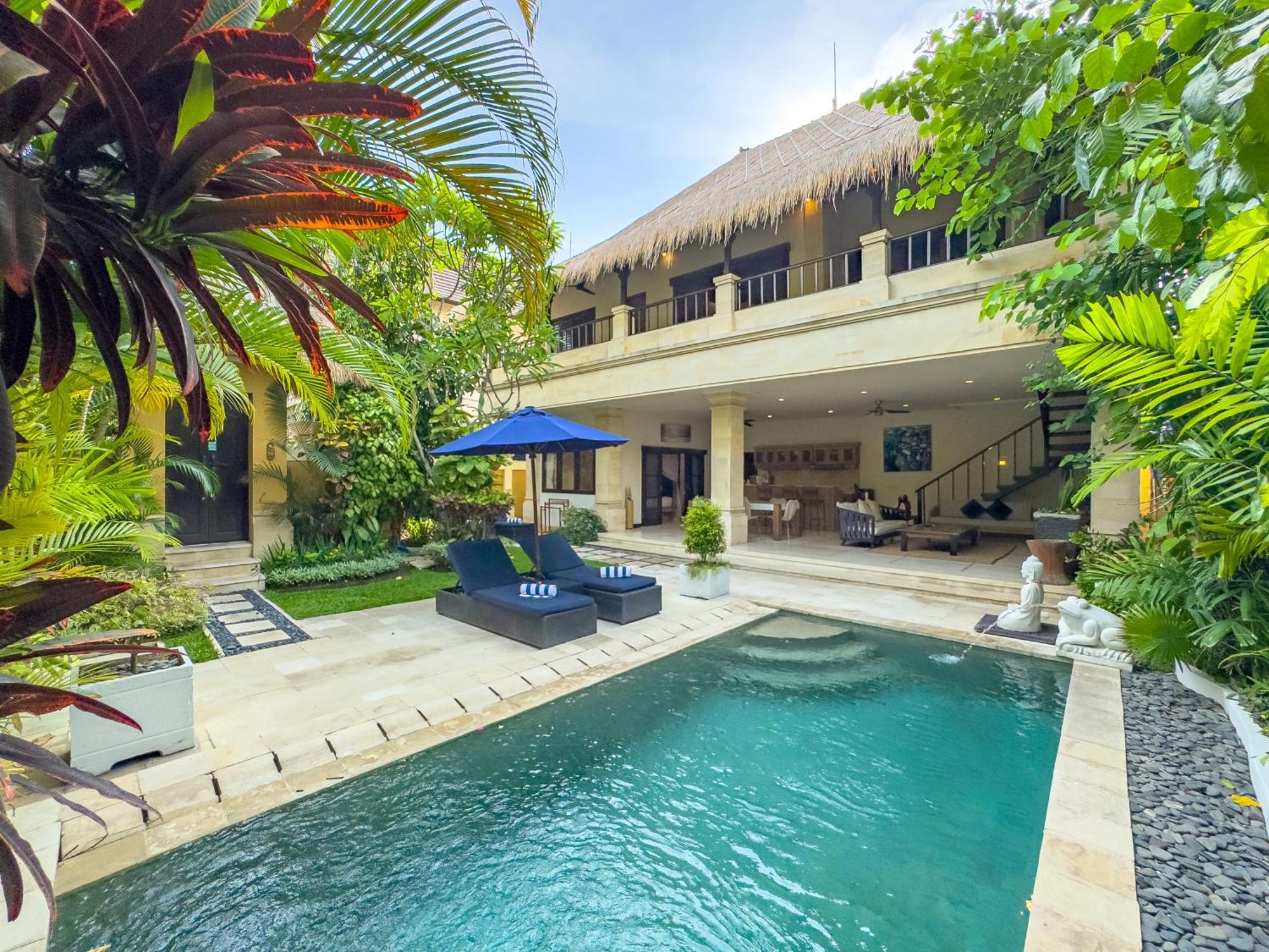 Villa Bugis Kayu Aya Seminyak Екстер'єр фото