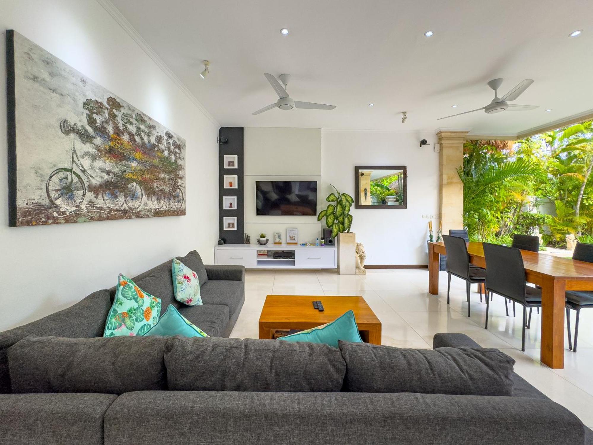 Villa Bugis Kayu Aya Seminyak Номер фото