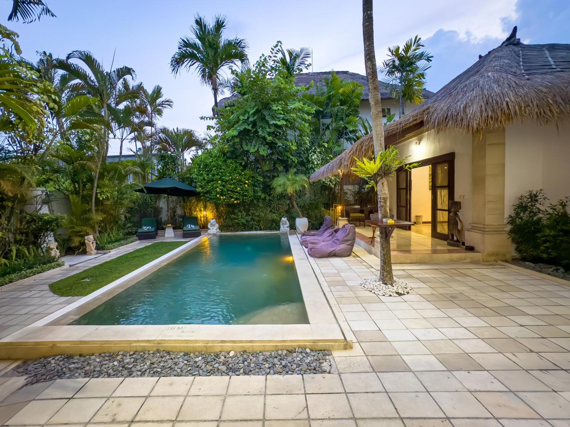 Villa Bugis Kayu Aya Seminyak Номер фото