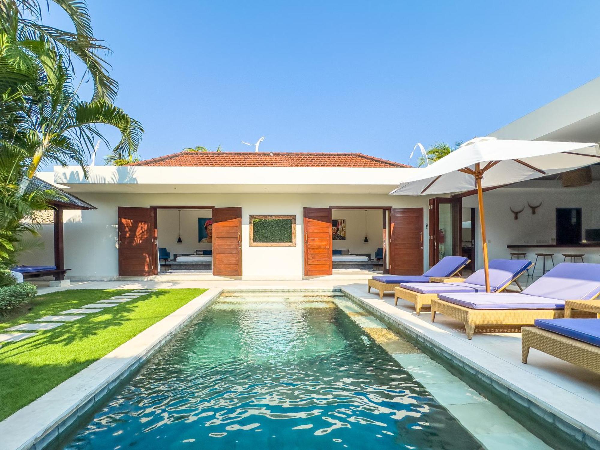 Villa Bugis Kayu Aya Seminyak Номер фото
